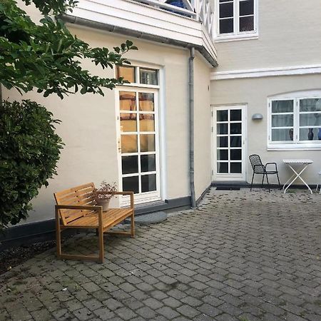 شقة Nyrenoveret Charmerende Lejlighed I Odense C! المظهر الخارجي الصورة