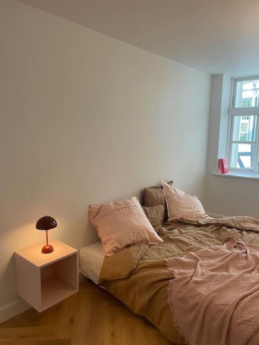 شقة Nyrenoveret Charmerende Lejlighed I Odense C! المظهر الخارجي الصورة